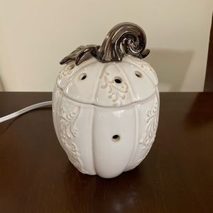 Pumpkin Scentsy Warmer